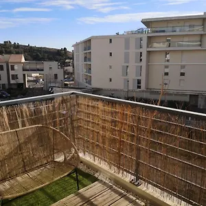 t2-tout-neuf-avec-parking-10km-de-la-mer.fr-provencehotel.com/